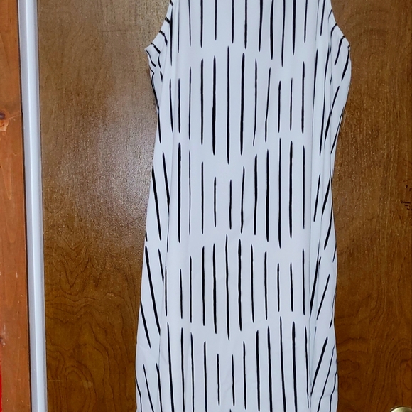 APT.9 size medium, white/black - Picture 2 of 4